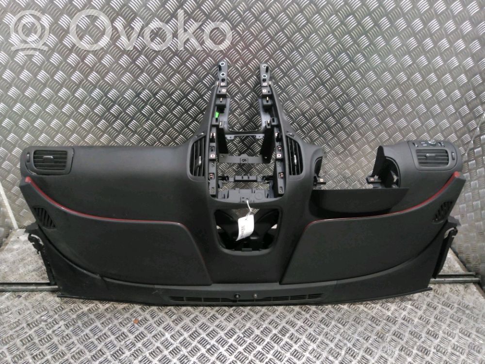 Opel Ampera Dashboard 
