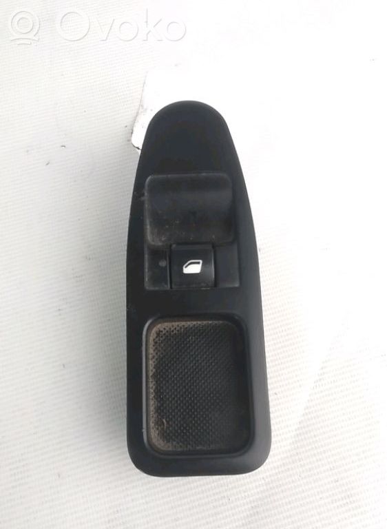 Electric window control switch   6554ZL