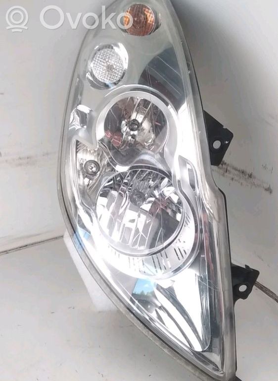 Phare frontale   260602078R