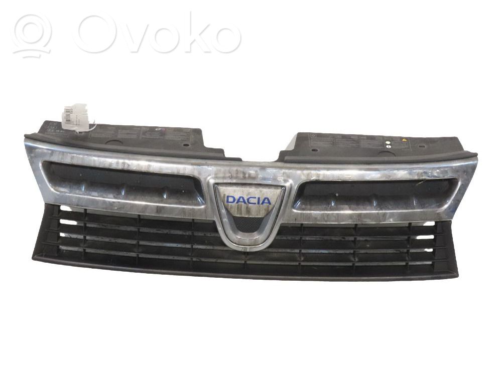 Dacia Duster Maskownica / Grill / Atrapa górna chłodnicy 