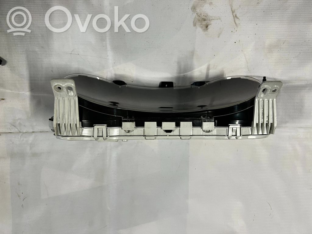 Geschwindigkeitsmesser Cockpit   8100A645,528070H