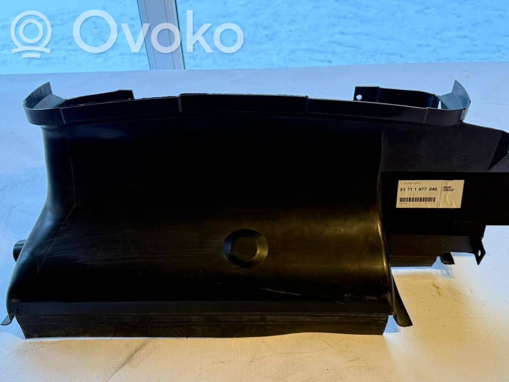BMW 3 E36 Ilmanoton kanavan osa 