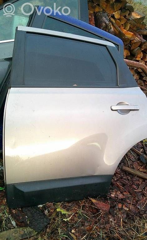 Nissan Qashqai Rear door 