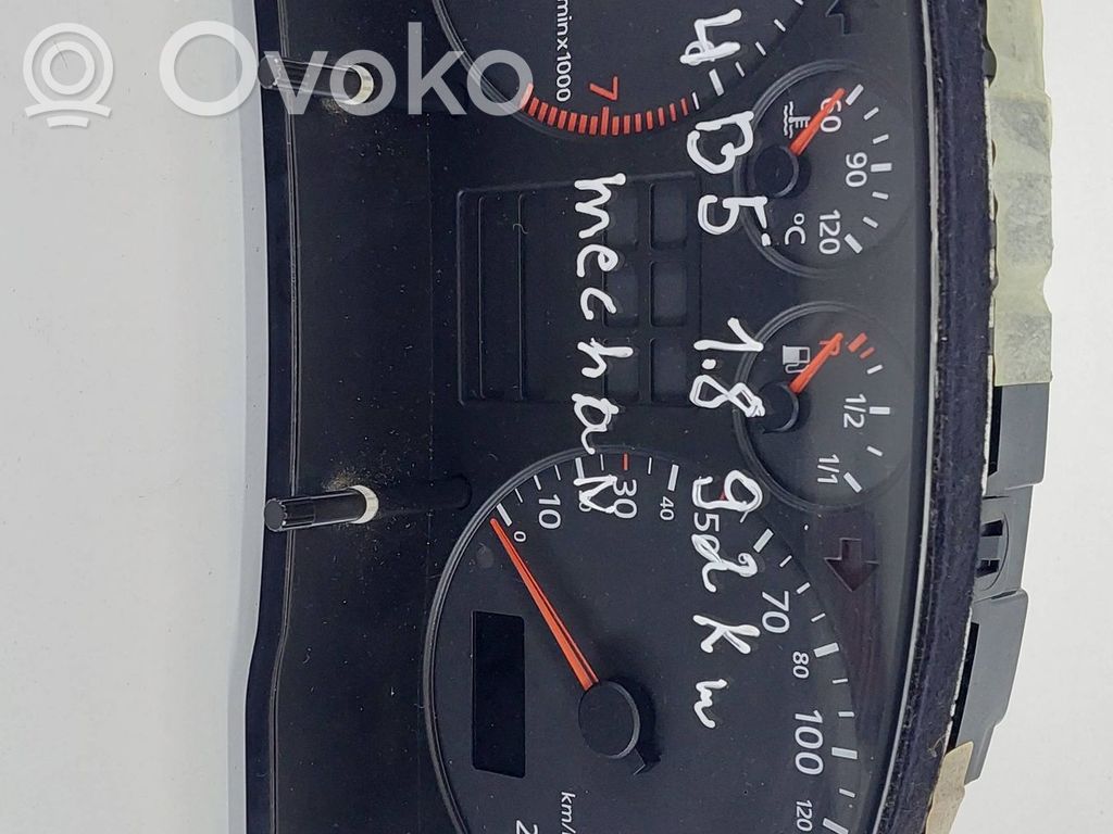 Audi A4 S4 B5 8D Speedometer (instrument cluster) 