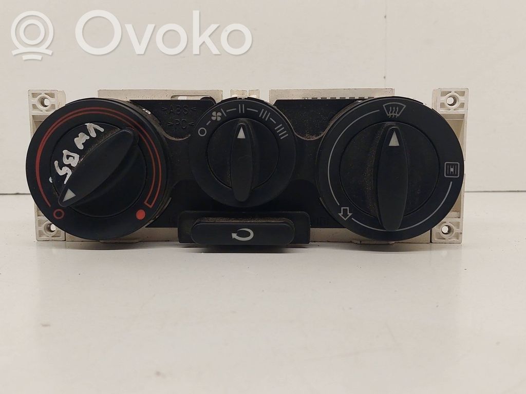 Volkswagen PASSAT B5 Climate control unit 