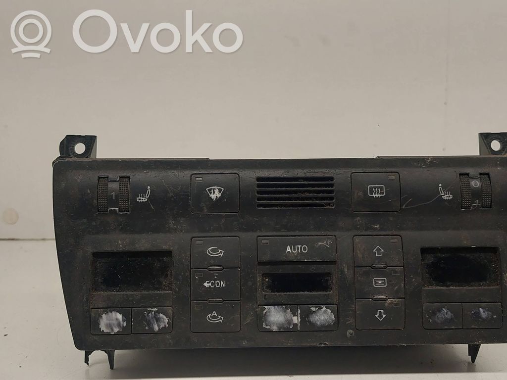 Audi A6 S6 C5 4B Climate control unit 