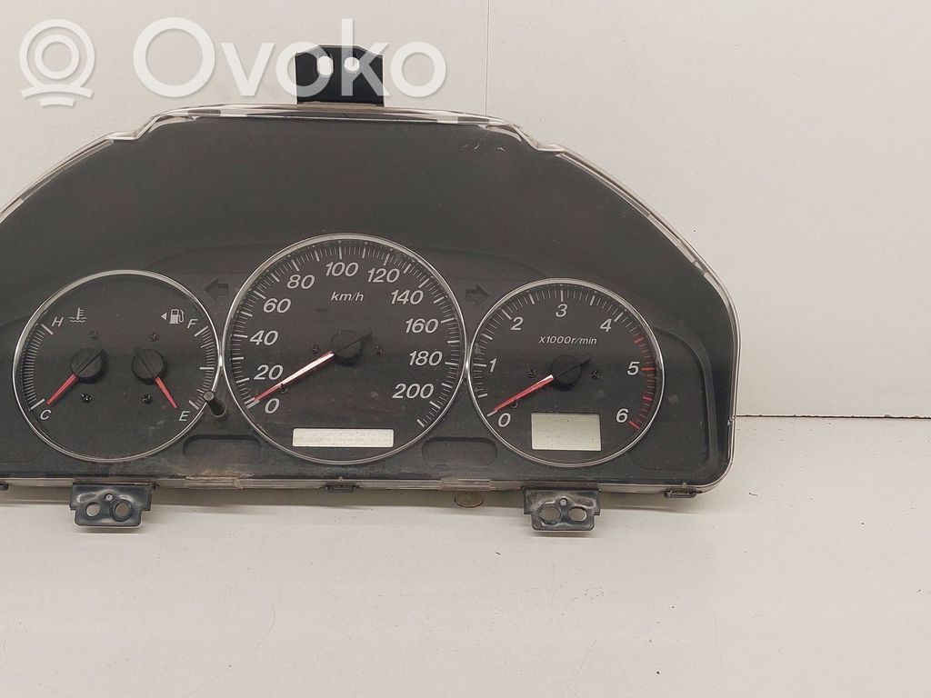 Mazda MPV Spidometrs (instrumentu panelī) 