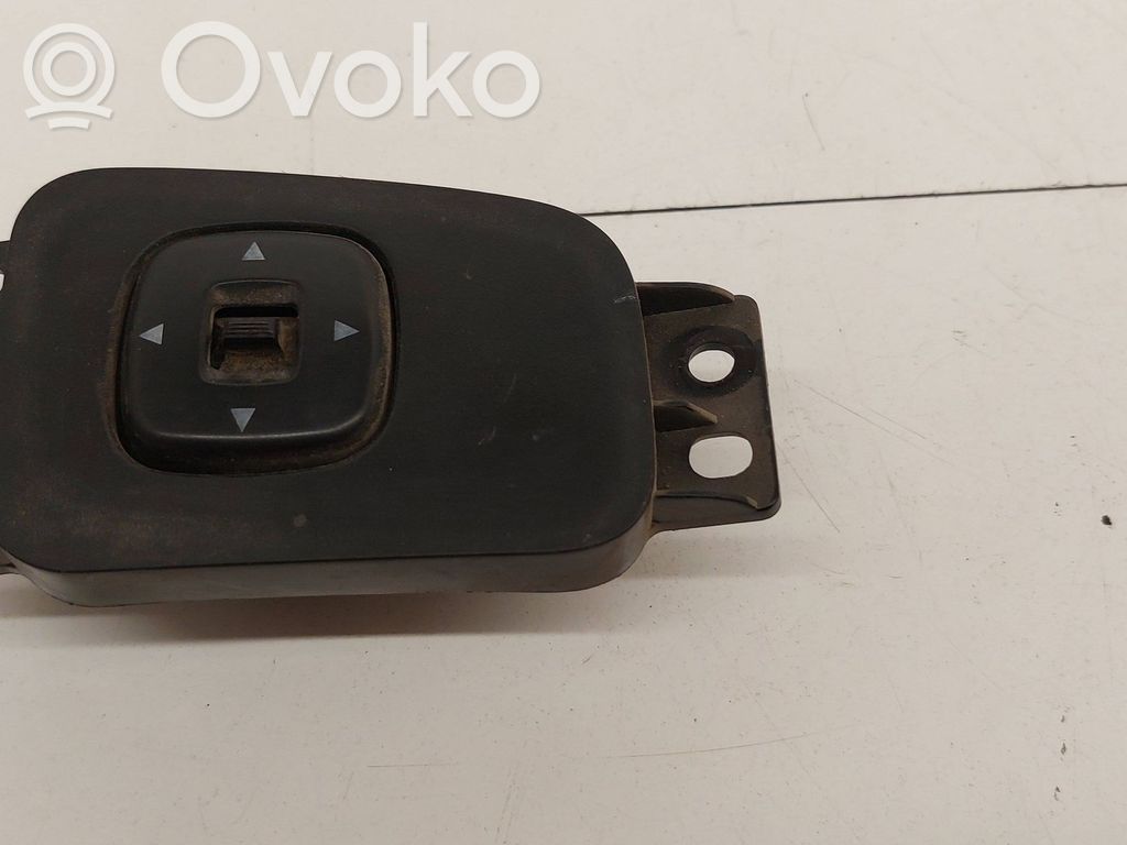 Mazda MPV Wing mirror switch 