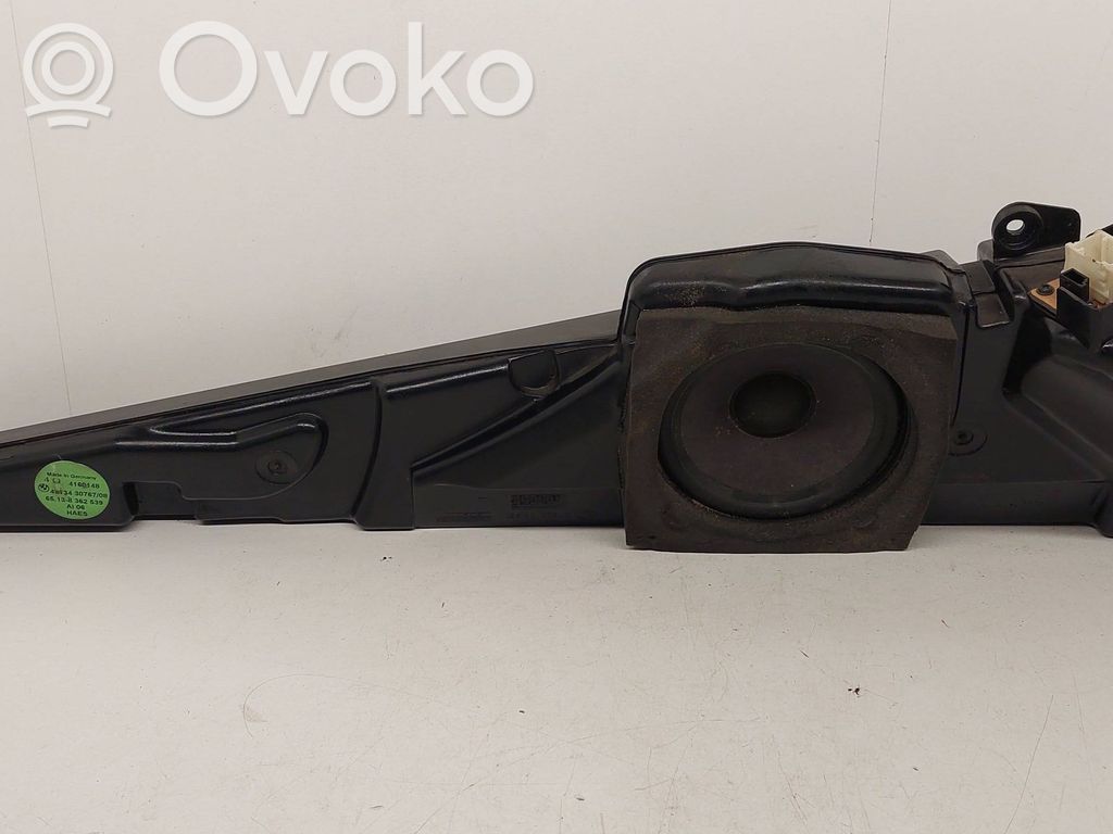 BMW 5 E39 Front door speaker 