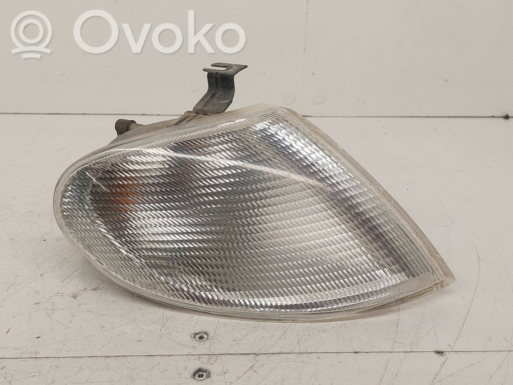 Volkswagen Sharan Front indicator light 