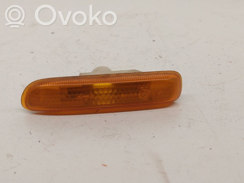 BMW 3 E46 Front fender indicator light 