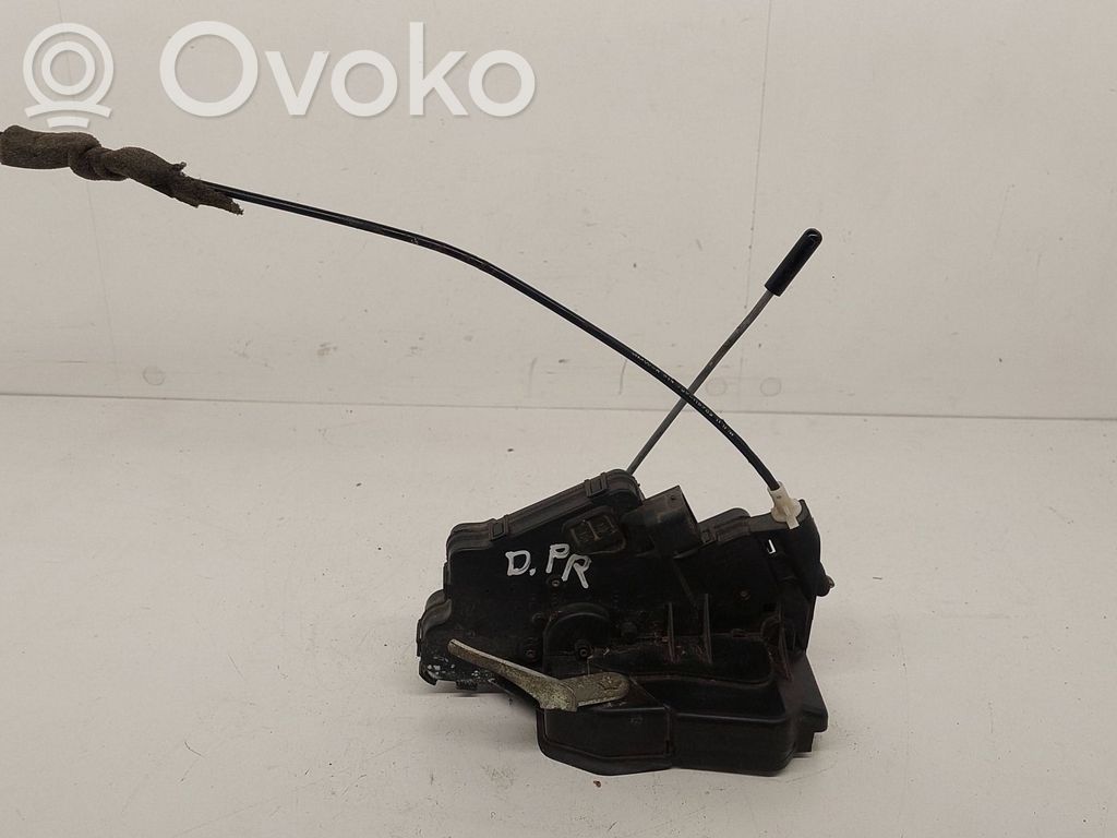 Etuoven lukko   8206408