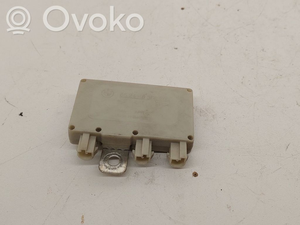 BMW 3 E46 Antenos stiprintuvas 