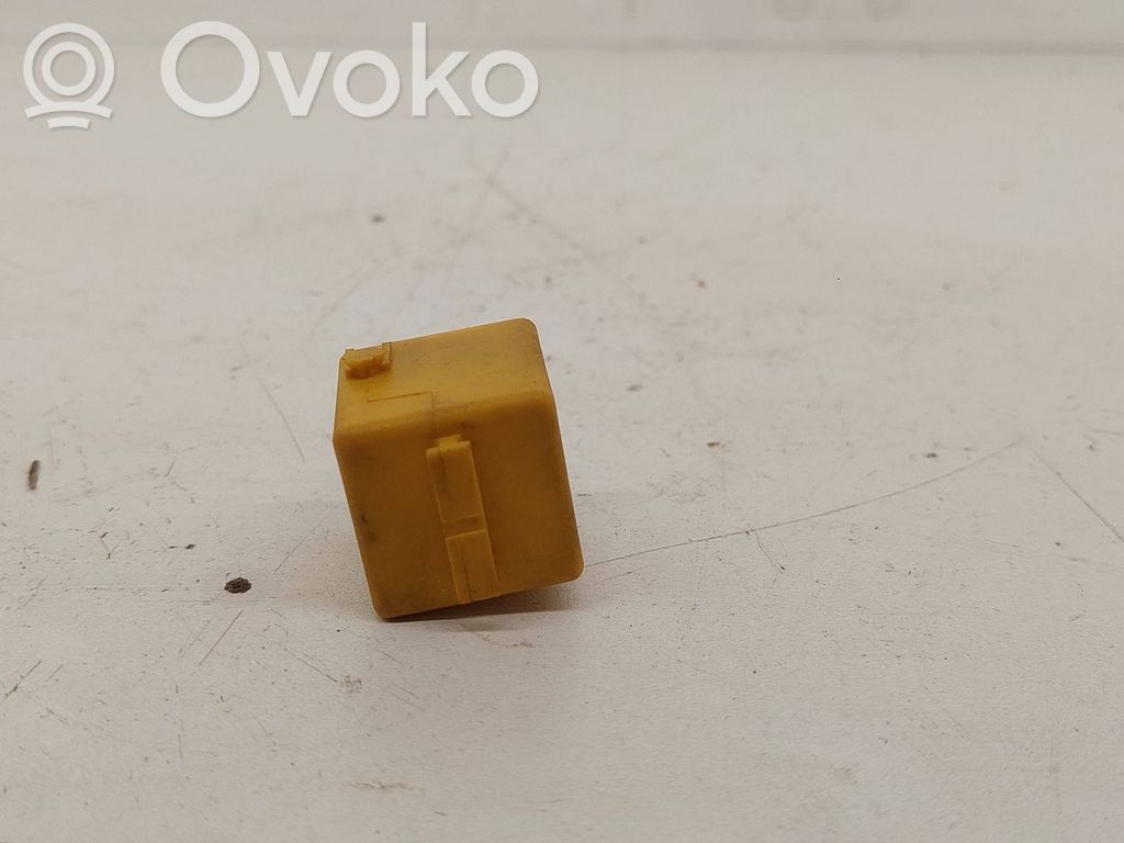 Other relay   8366282,6136,V2313421014