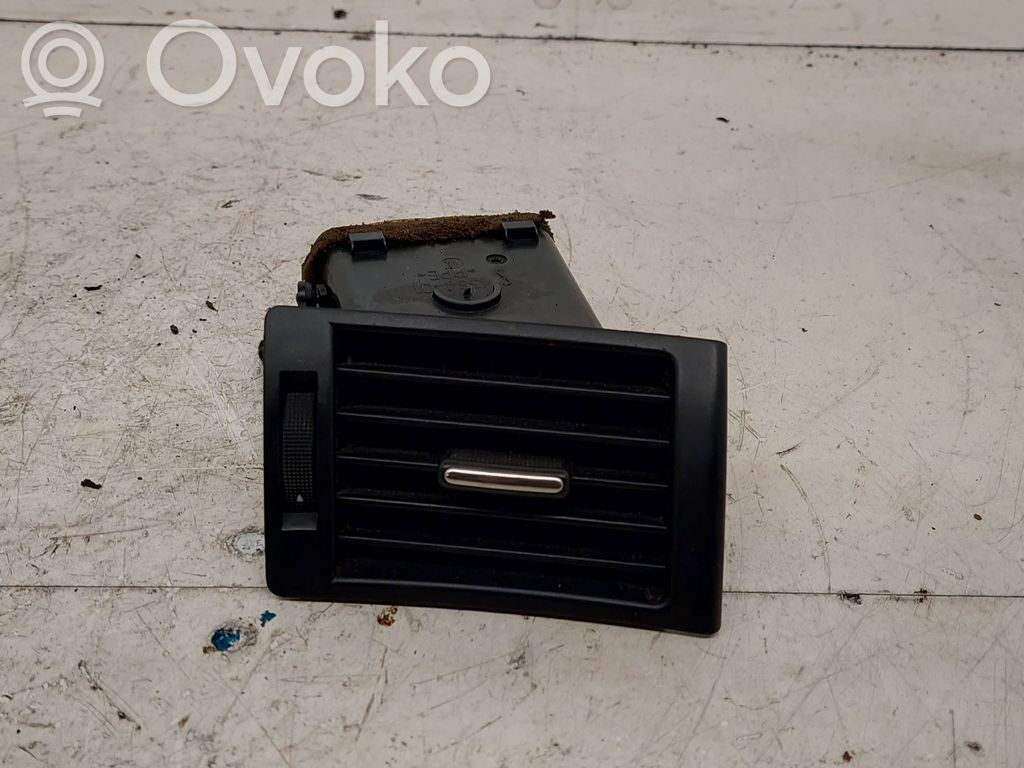 Audi A4 S4 B6 8E 8H Боковая воздушная решётка 