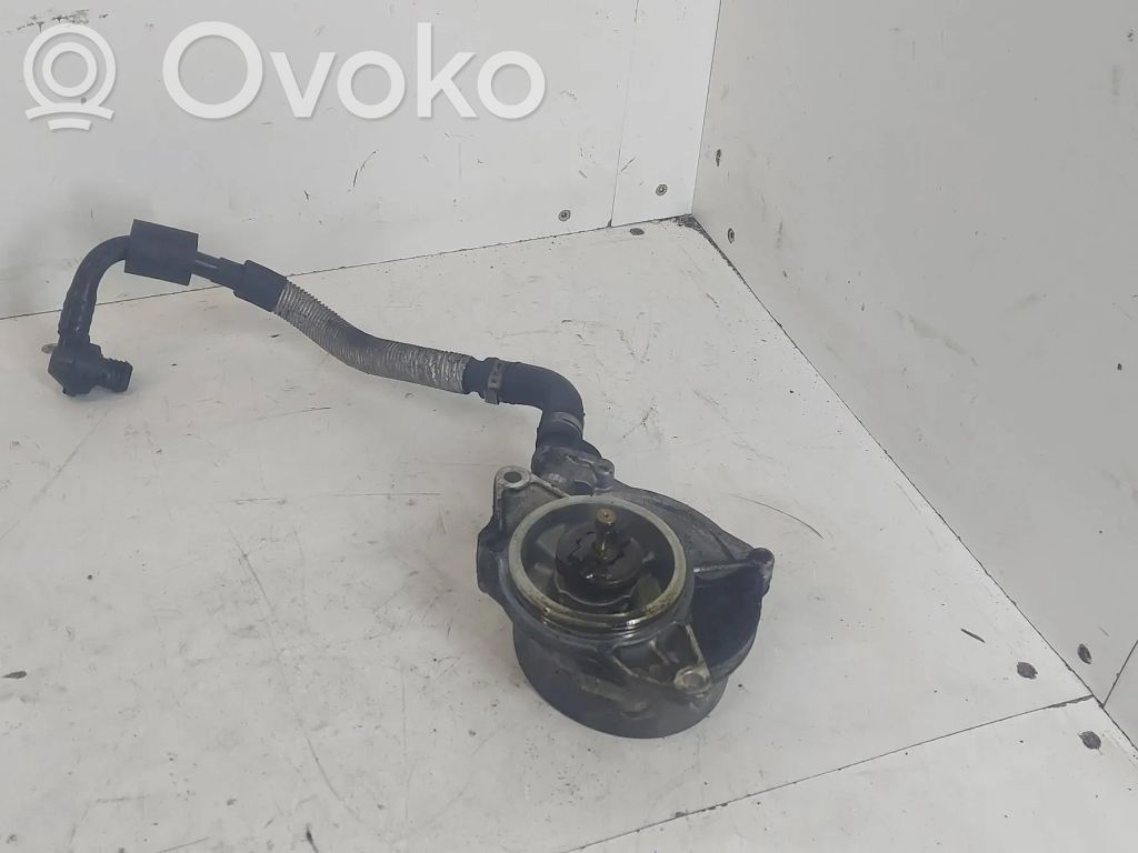 Audi A6 S6 C6 4F Vacuum pump 
