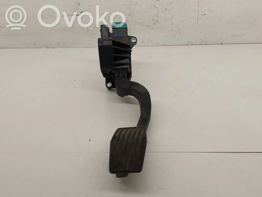 Opel Corsa D Akceleratoriaus pedalas 