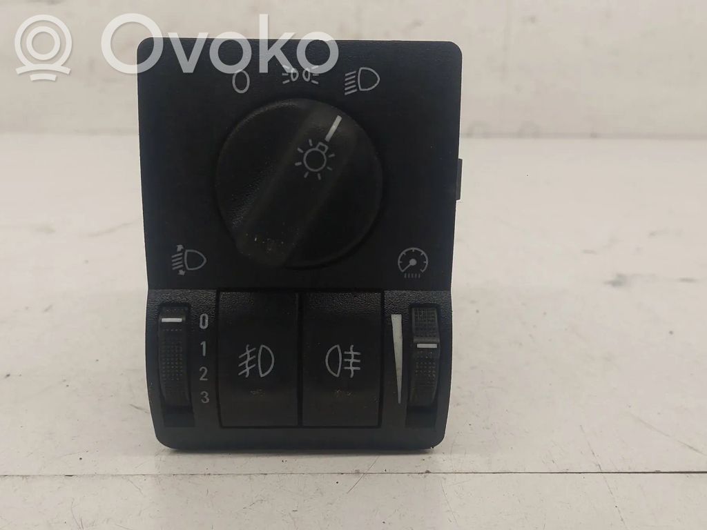 Opel Astra G Light switch 