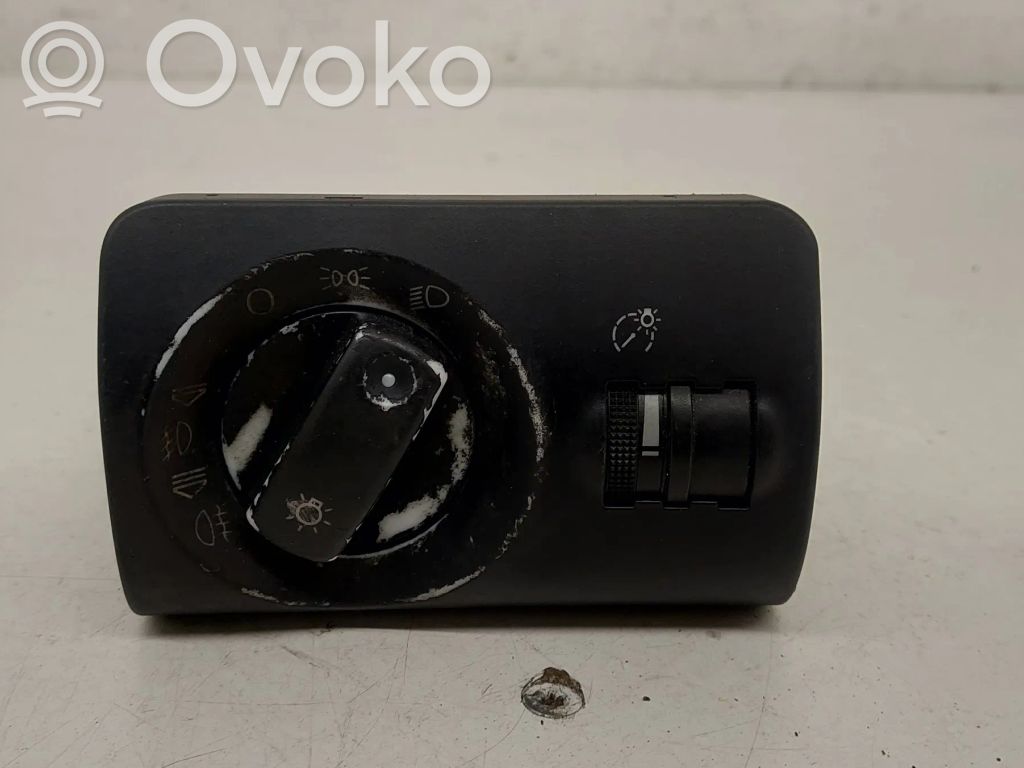 Audi A6 S6 C5 4B Light switch 