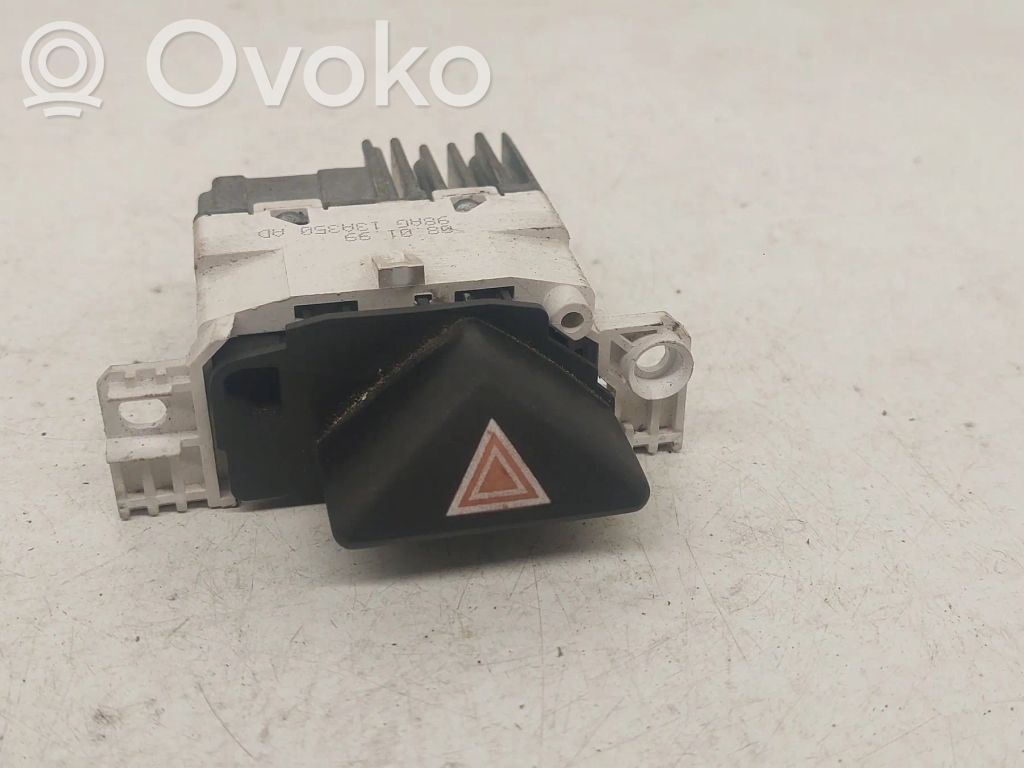 Ford Focus Hazard light switch 