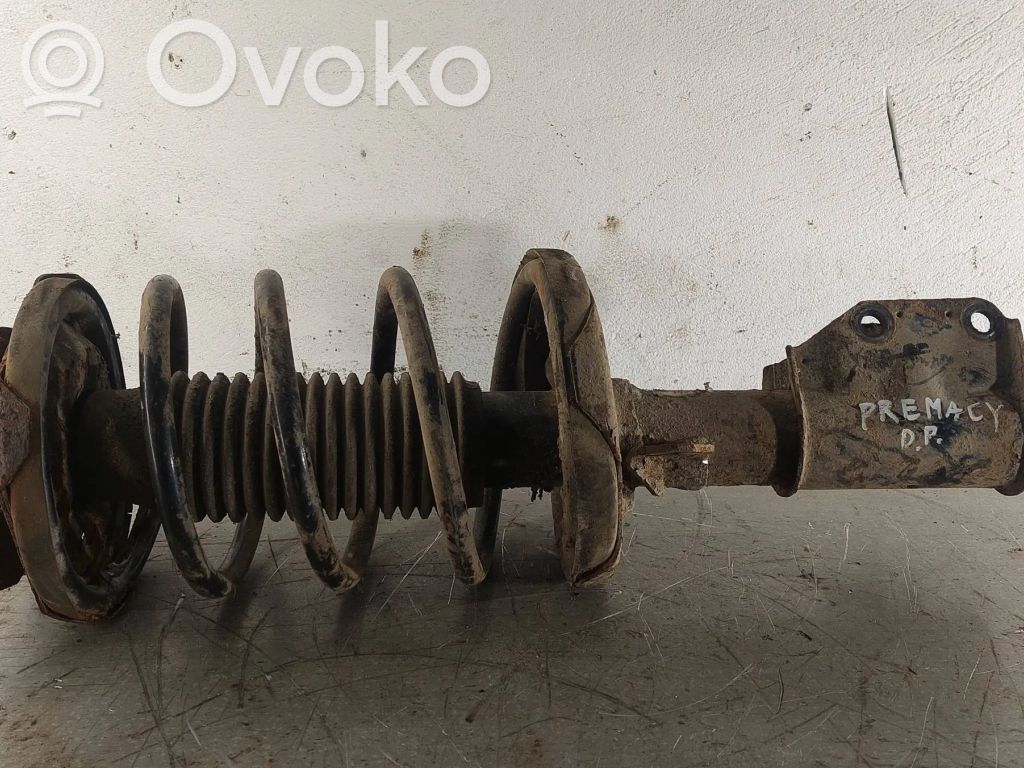 Front shock absorber with coil spring