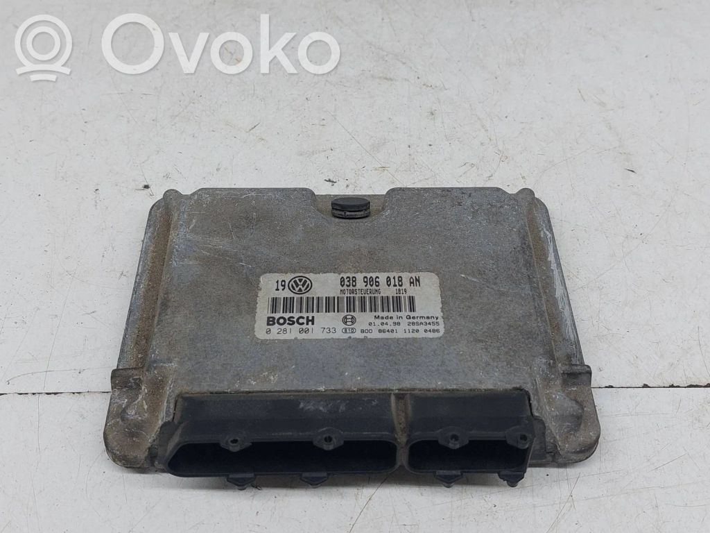 Volkswagen Golf IV Engine control unit/module 