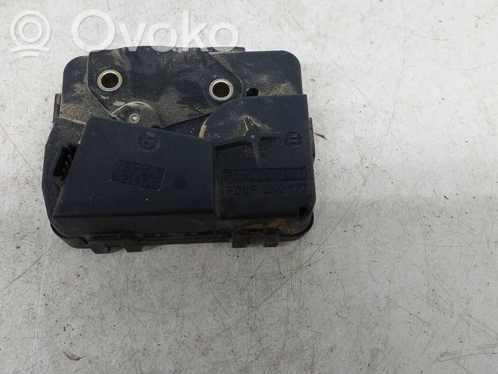 BMW 3 E46 Spyna galinio stiklo 