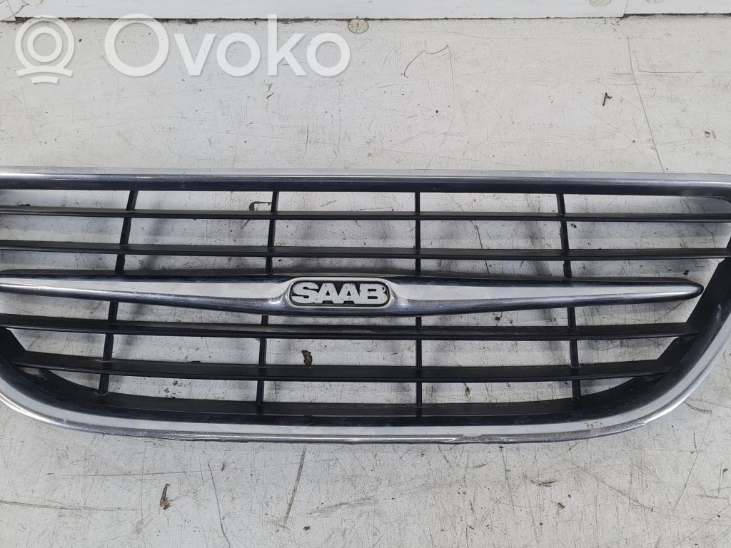 Saab 9-5 Etusäleikkö 
