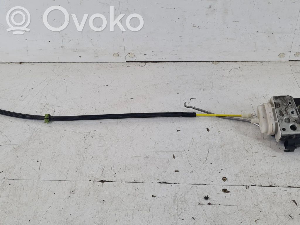 Audi A4 S4 B5 8D Etuoven lukko 