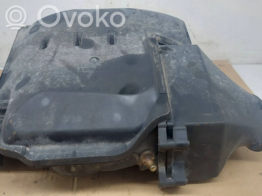 Renault Laguna II Air filter box 