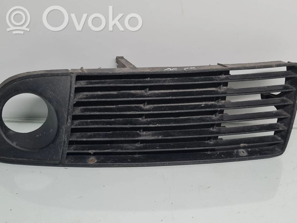 Audi A6 S6 C5 4B Front bumper lower grill 
