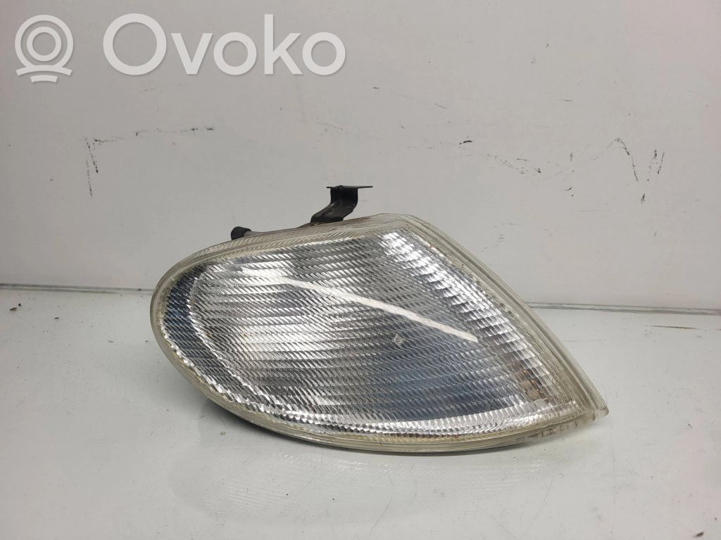Ford Galaxy Front indicator light 