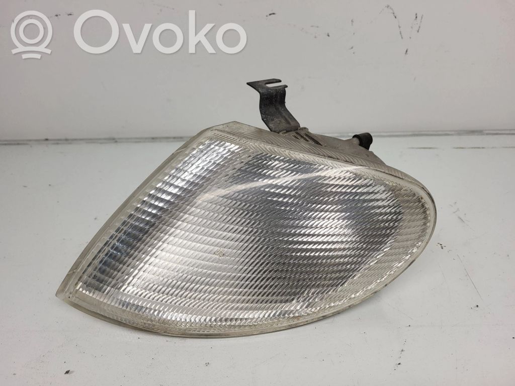 Ford Galaxy Front indicator light 