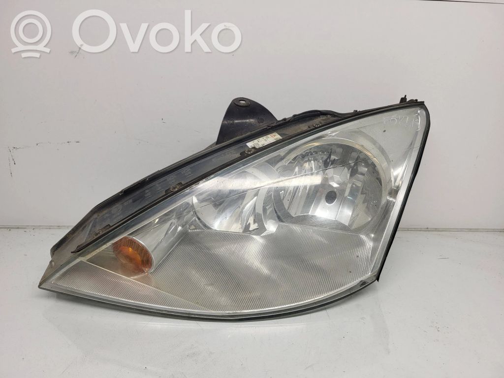 Ford Focus Headlight/headlamp 