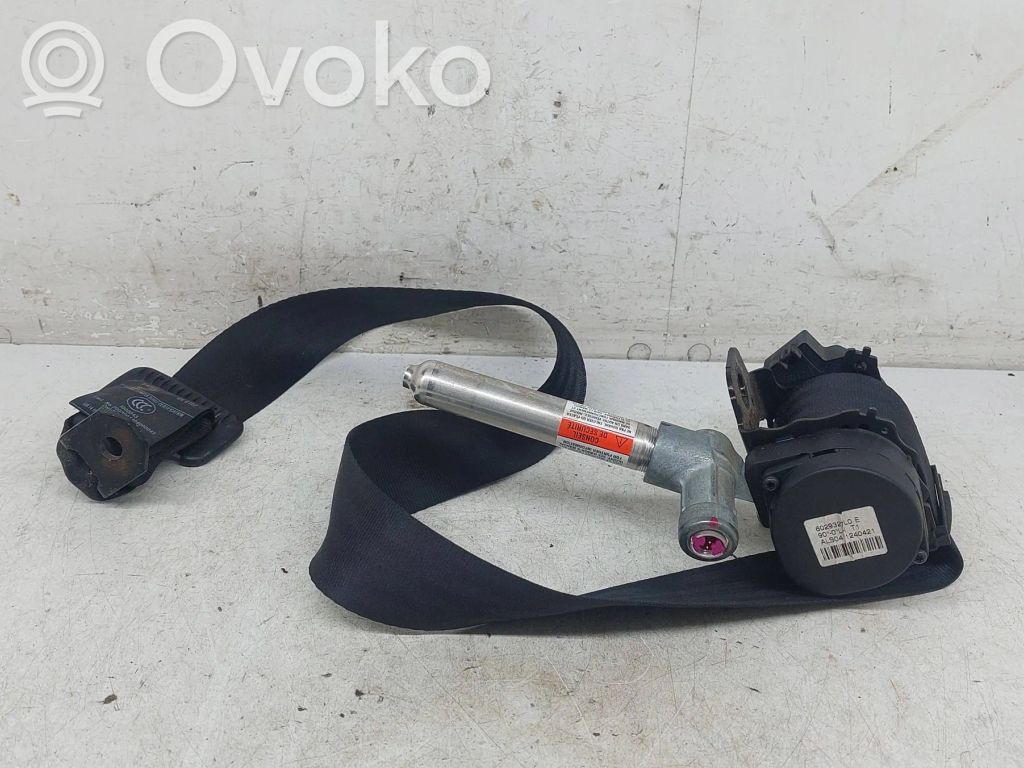 Volvo V50 Cinturón trasero 
