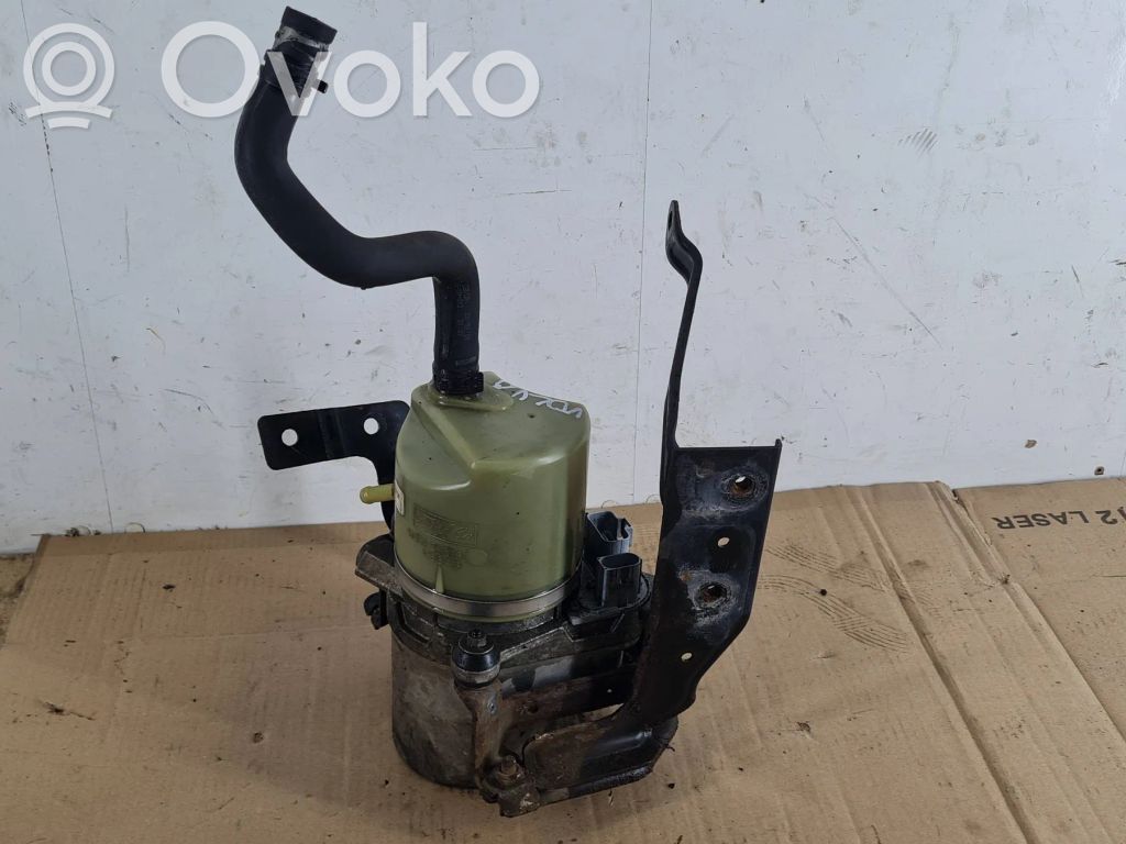 Volvo V50 Ohjaustehostimen pumppu 