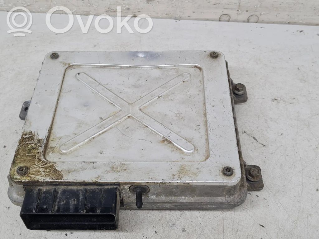 Volkswagen Golf IV Engine control unit/module 
