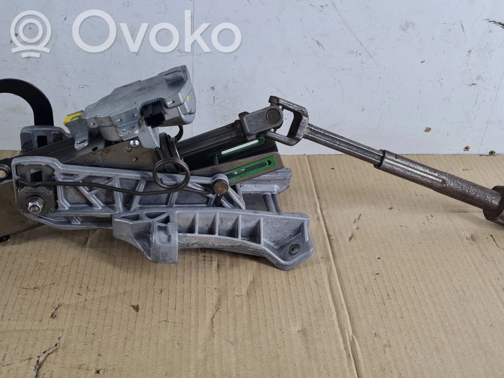Volvo V50 Steering wheel axle set 