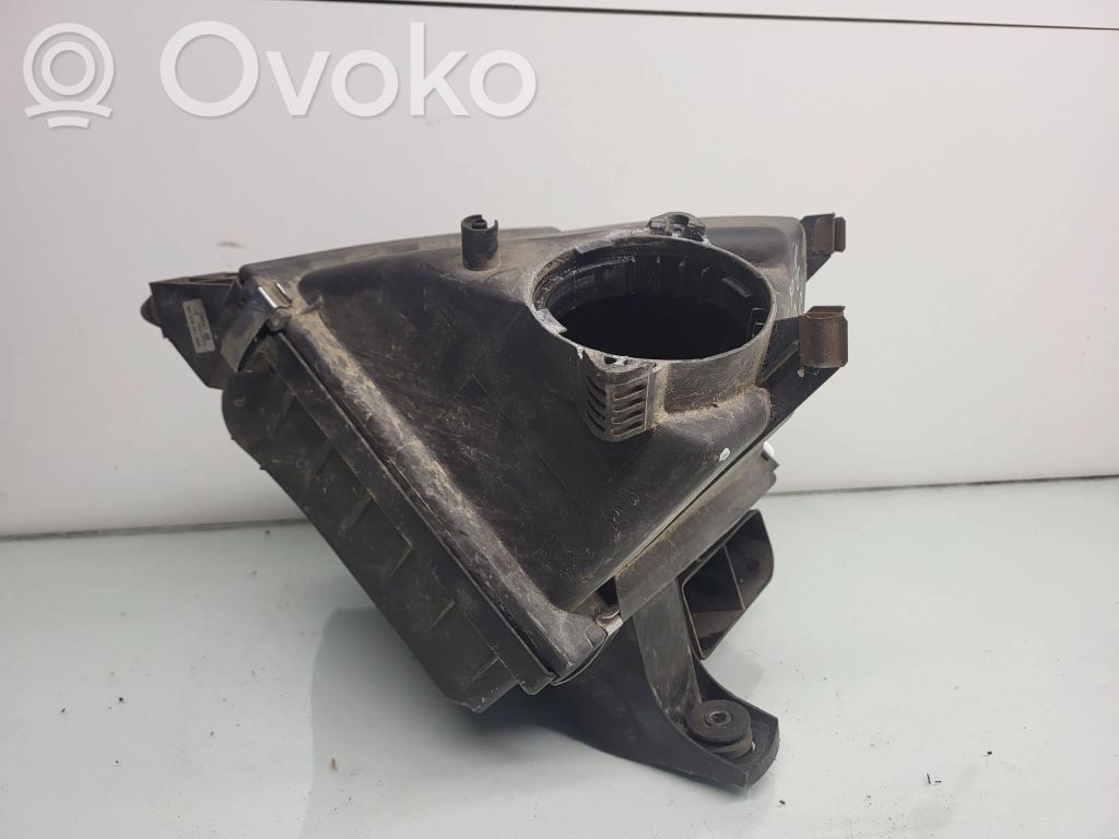 Audi A6 S6 C5 4B Air filter box 