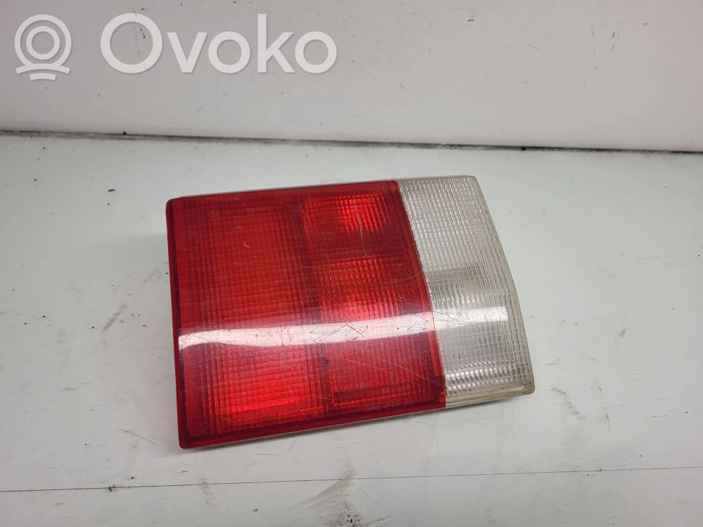 Audi 80 90 S2 B4 Takaluukun takavalot 