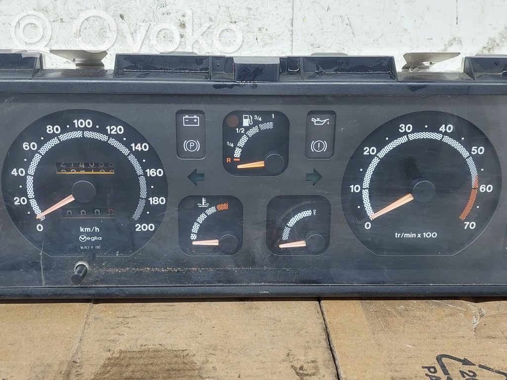 Renault Espace I Speedometer (instrument cluster) 