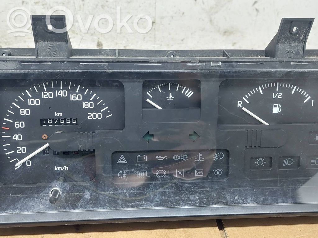 Renault 19 Speedometer (instrument cluster) 
