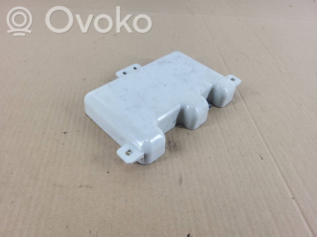 BMW 6 F12 F13 Antenos stiprintuvas 