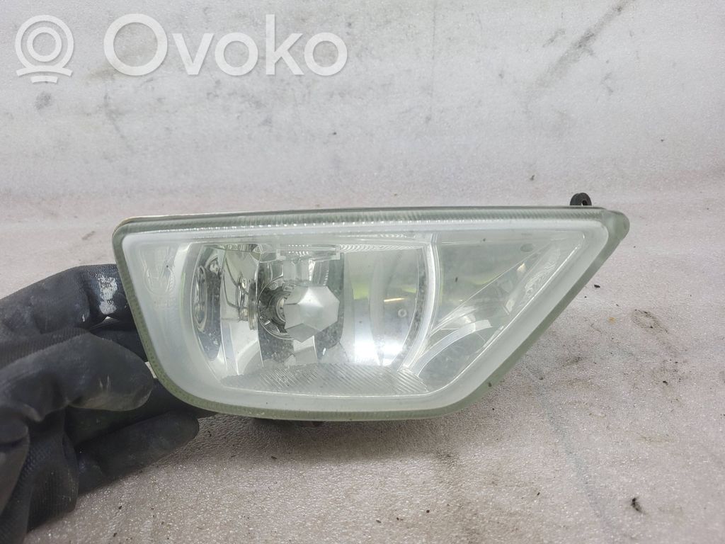 Ford Focus Miglas lukturis priekšā 