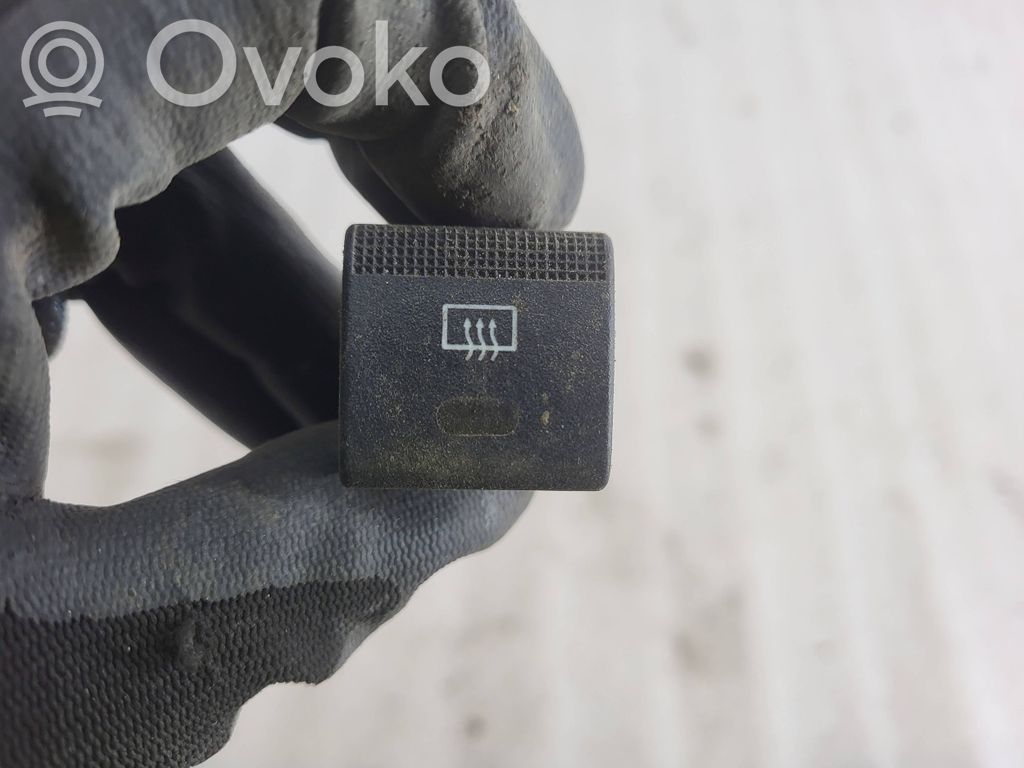 Opel Vectra B Windscreen/window heater switch 