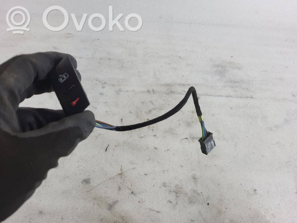 Audi A6 S6 C5 4B Central locking switch button 
