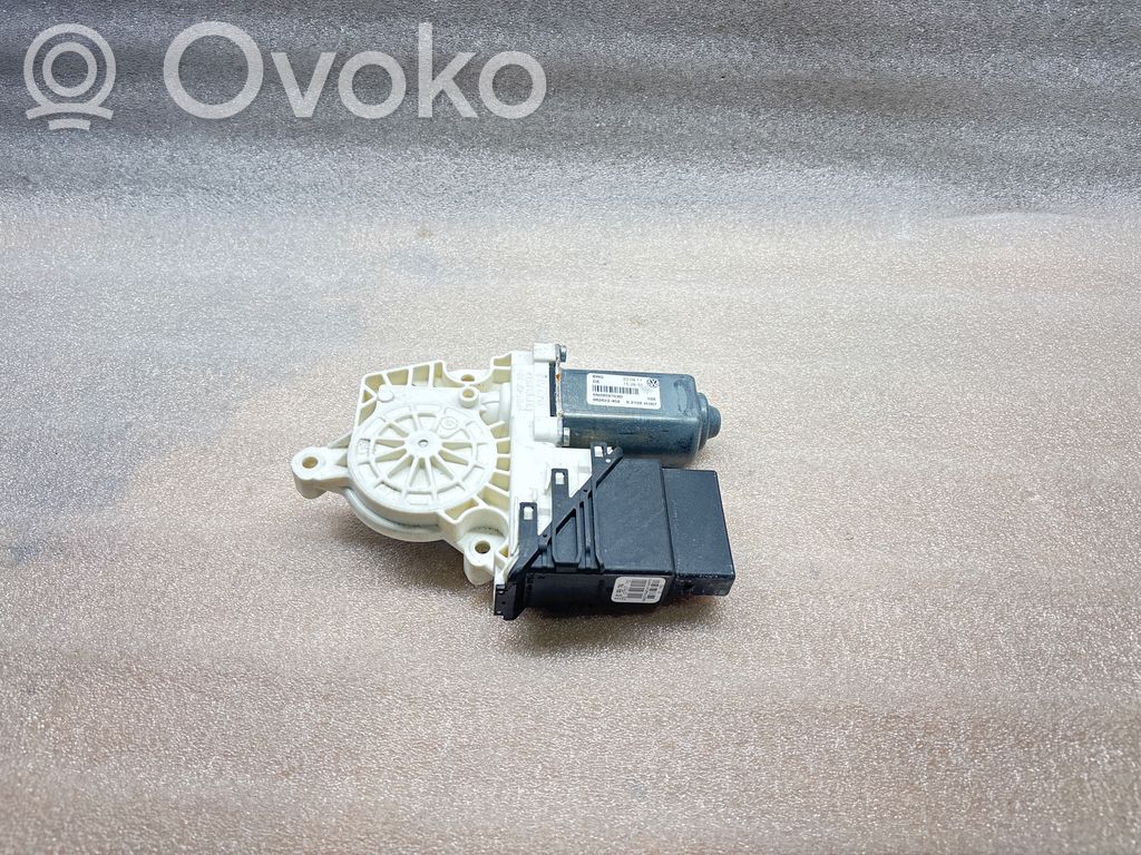 Volkswagen Tiguan Motor macara geam ușă spate 