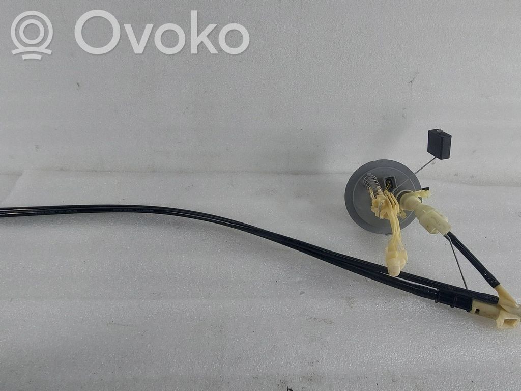 BMW 7 E65 E66 Fuel level sensor 