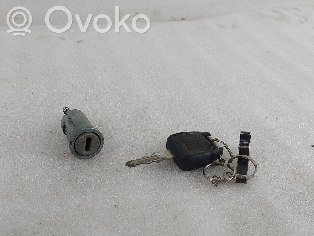 Opel Astra G Užvedimo spynelė 