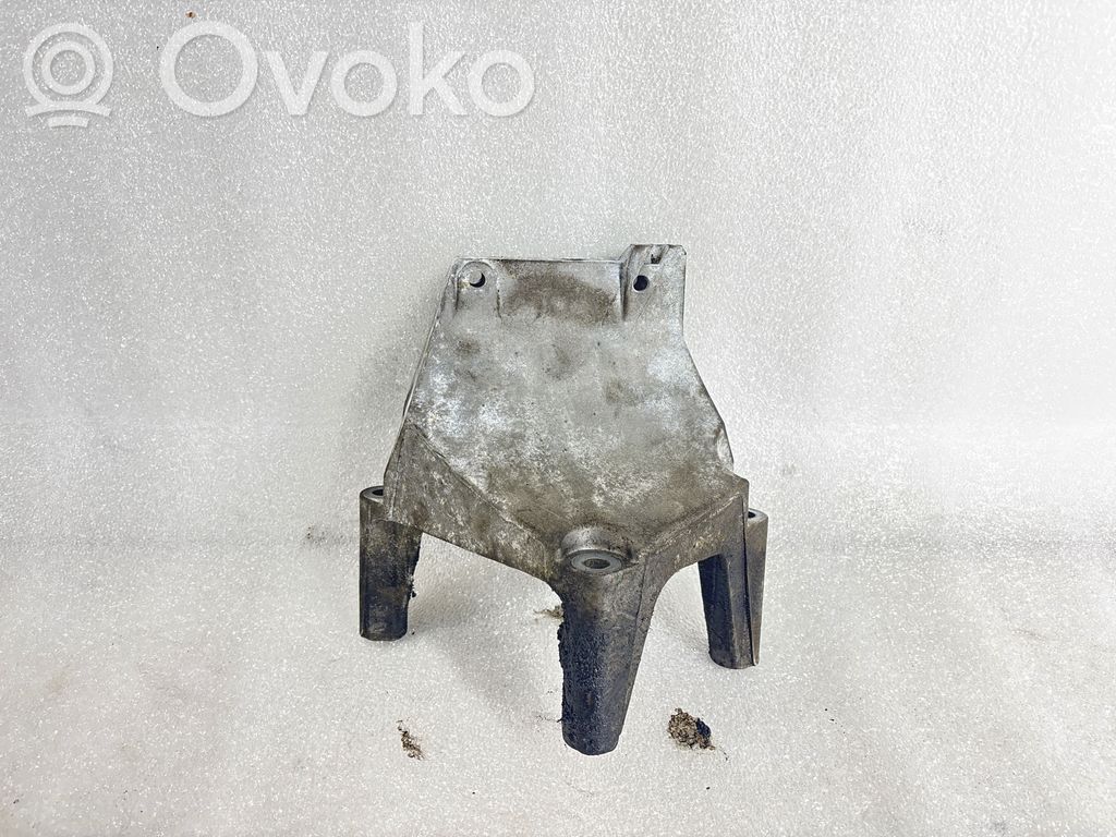 Opel Corsa C Engine mounting bracket 